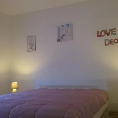 Jasmin White Üsküp