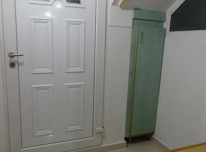 Jasmin White Апартаменти *