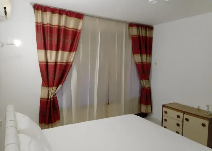 Jasmin White * Скоп'є